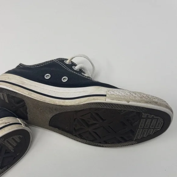 Converse Classic Black and White Canvas Shoes - Picture 5 of 8